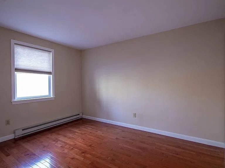 35 School St #19 — Photo 15