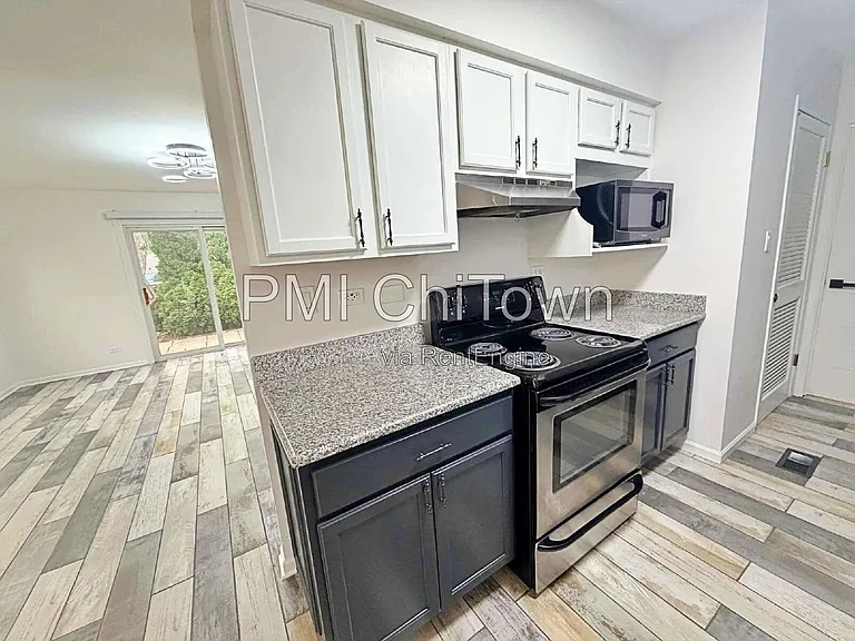 440 Lear Ct — Photo 3