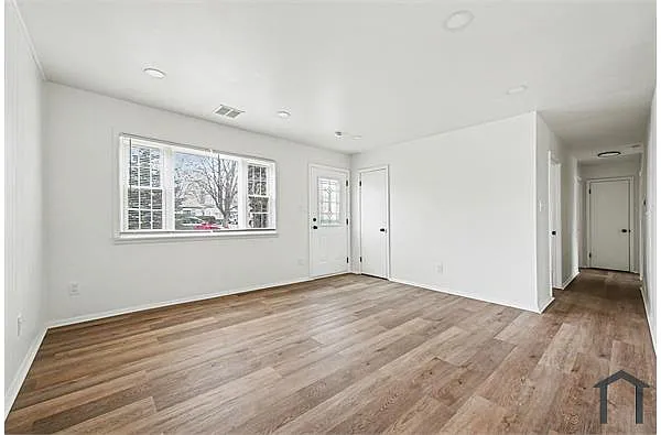 Building Photo - 14161 Conover Pl