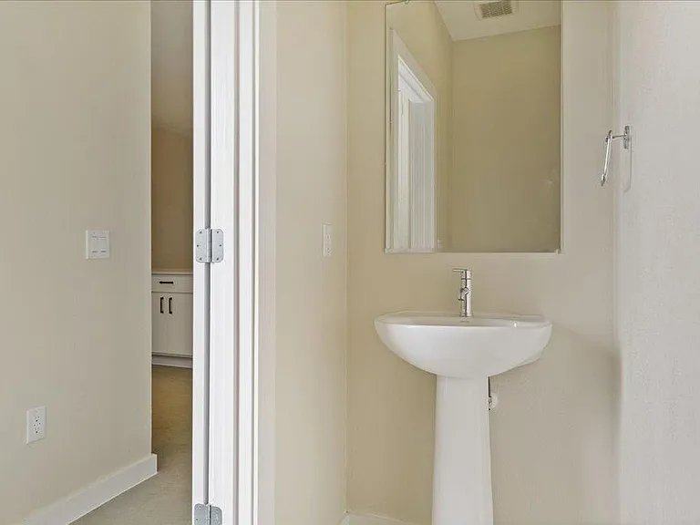 814 N Bluff Dr #76 — Photo 7