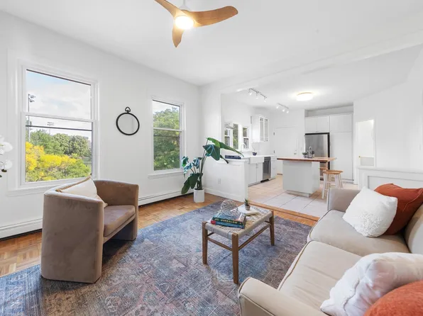 133 Webster Ave #3, Cambridge, MA 02141