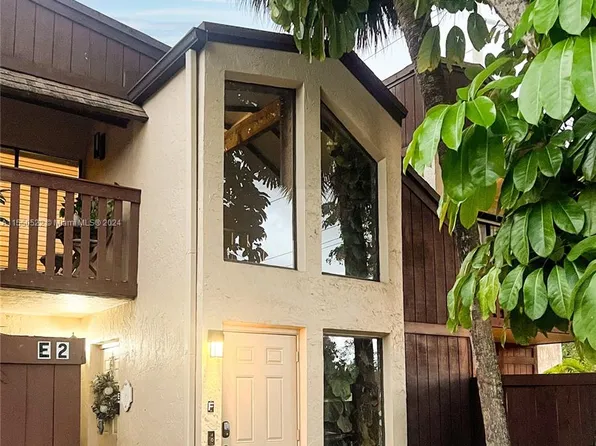 6621 SW 116th Pl #F2, Miami, FL 33173