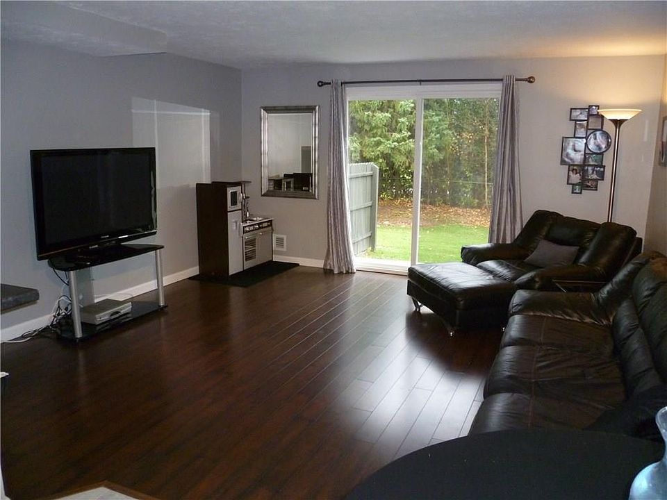 1st image of 154 Parkwood Ln