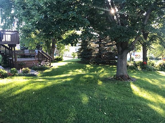 Backyard - two tiered deck