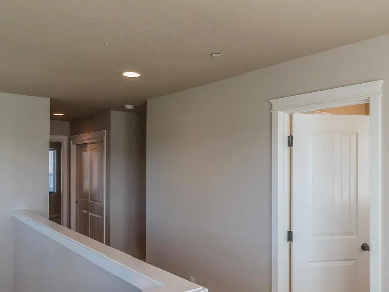 709 E Garfield St — Photo 11
