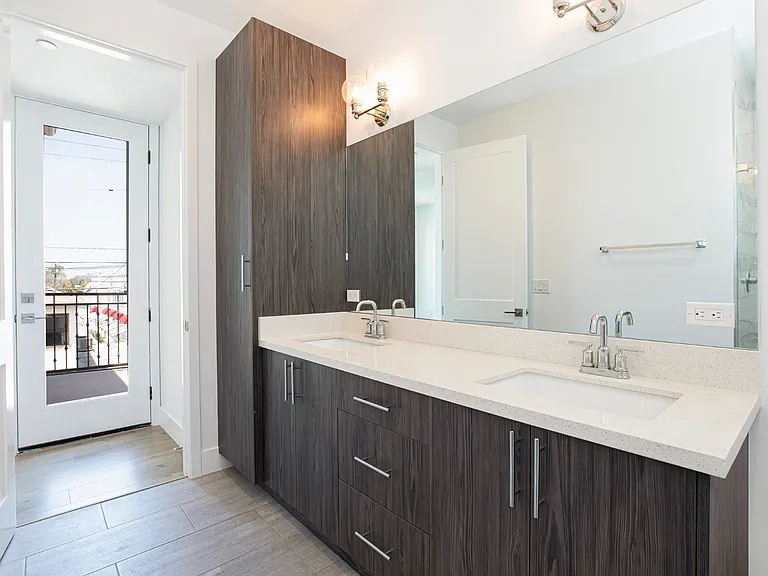 1029 Melrose Ave #104 — Photo 39