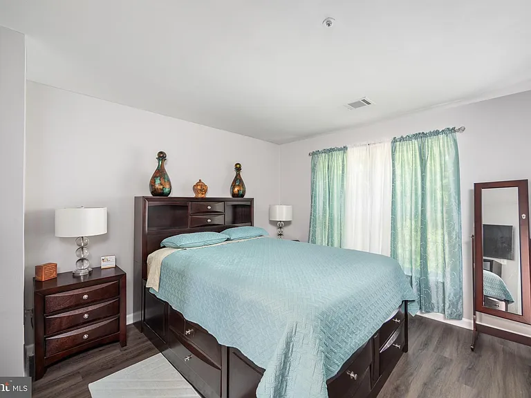12807 Town Center Way — Photo 10