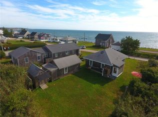 45 Calef Ave, Narragansett, RI 02882