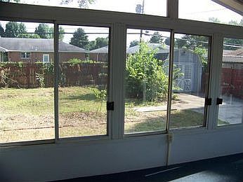 5th image of 2332 Clark Ave