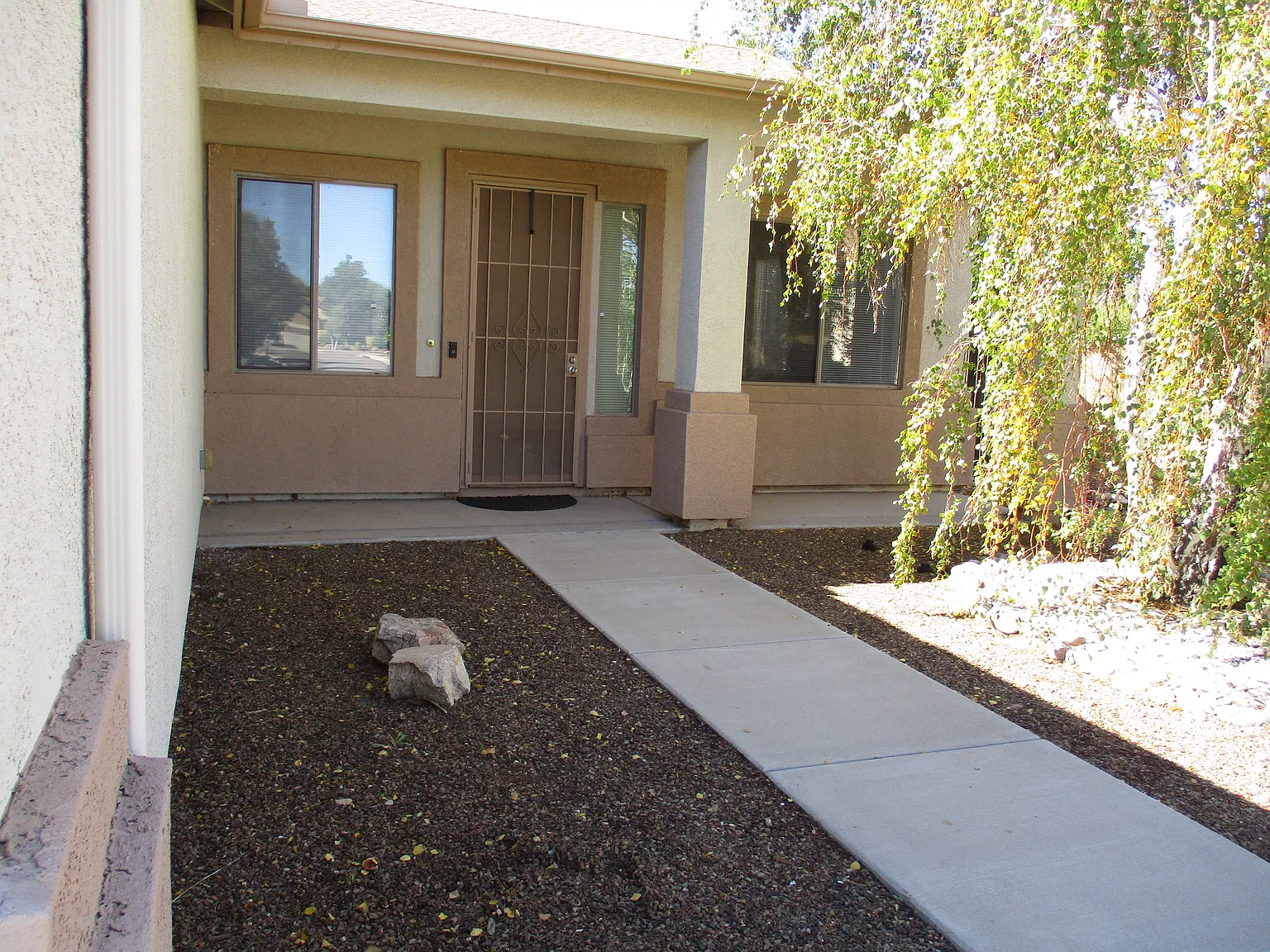 3 bed, 1732 sqft, $2,500 — Photo 2