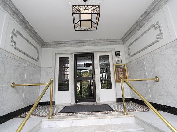 Entrance - Interior