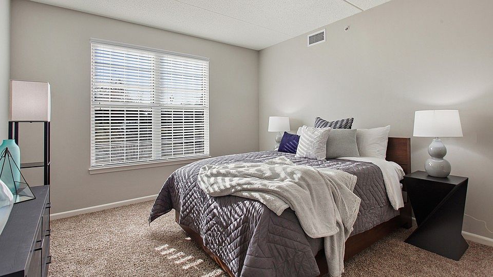 1st image of 2845 Easton St #623400