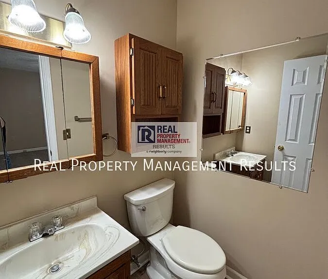 1916 N Iroquois Dr — Photo 12