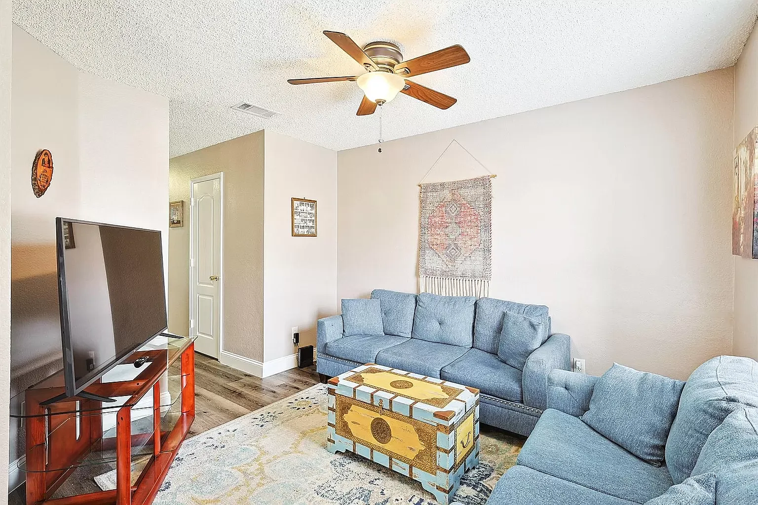 3 bed, 2.5 bath, 1770 sqft, $2,950 — Photo 4