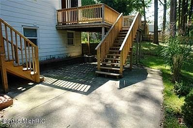 3rd image of 5673 Burgis Ave SE