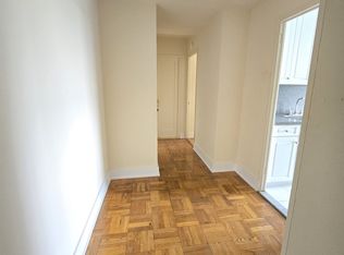 196-52 67th Ave #1A, Fresh Meadows, NY 11365