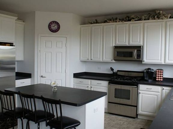 Lots of Cabinet Space