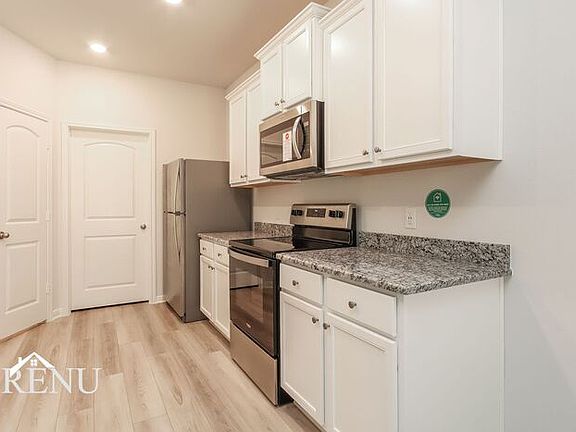 4th image of 10466 Sweetwater Creek Dr