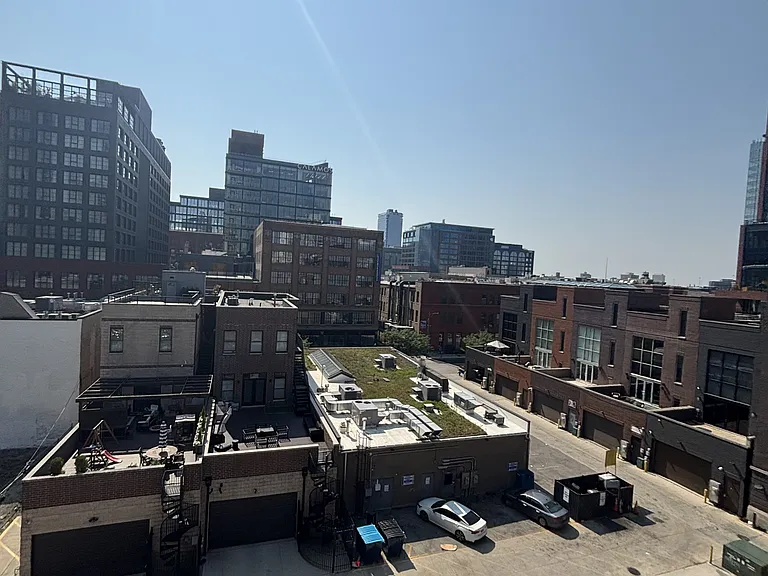 212 N Halsted St #2 — Photo 37