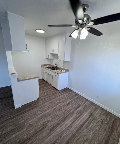 16251 Woodruff Ave — Photo 18