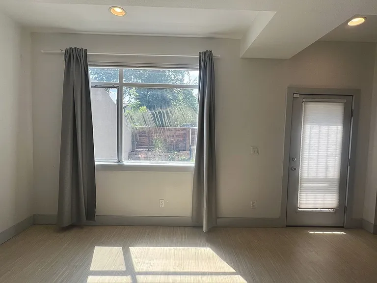 3200 Utica St — Photo 34