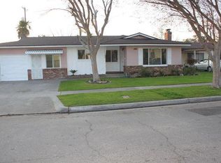 2833 N Crystal Ave, Fresno, CA 93705