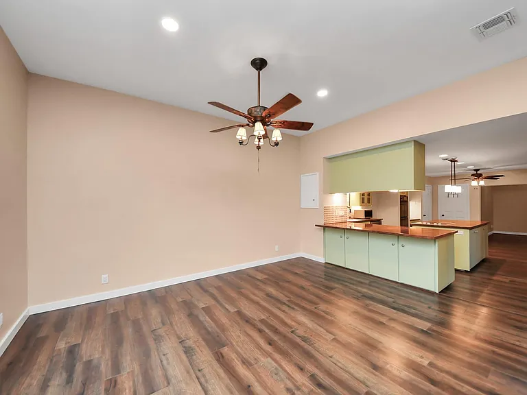 10843 Pepper Ln — Photo 6