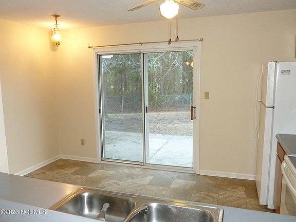 5th image of 108 W Lakeridge Lndg