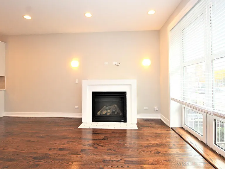 2412 W Cortland St #3E — Photo 6