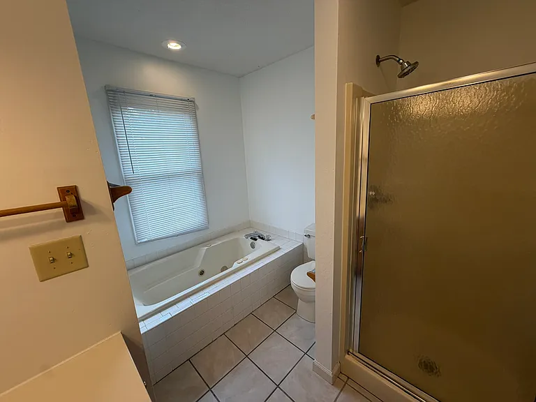 4819 N Manchester Ct — Photo 30