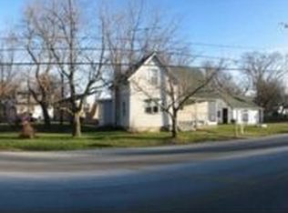 6111 Oak Grove Rd, Harvard, IL 60033