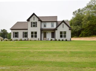 390 Centerline Roper Loop, Byhalia, MS 38611