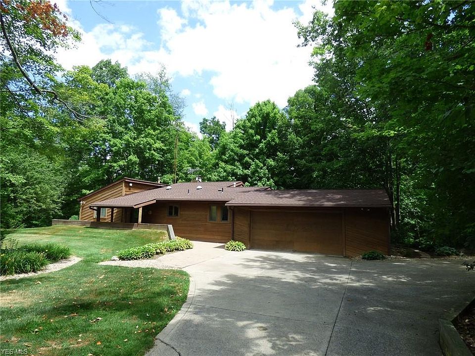 1st image of 9179 Deerfield Dr
