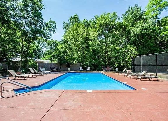 5th image of 8555 One West Dr #811e32eee