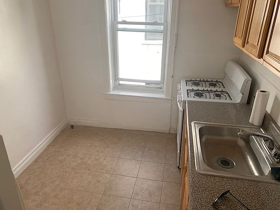 3rd image of 48-38 41st St #3R