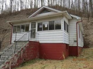 140 Creekside Dr, Saint Charles, VA 24282