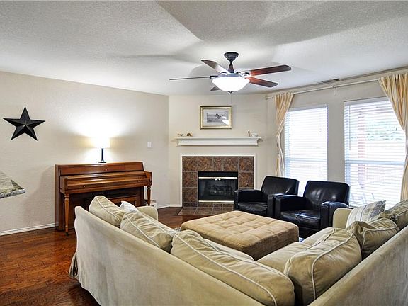2nd image of 4016 Sun King Ln