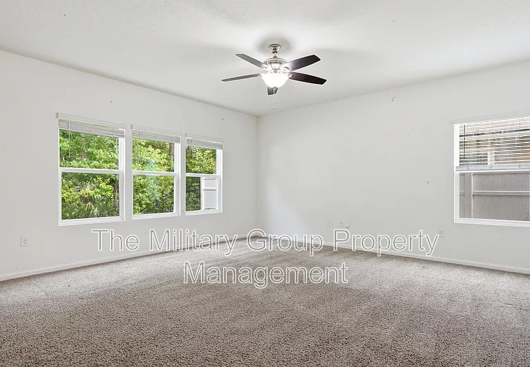 7814 Meadow Walk Ln — Photo 14