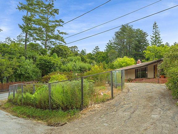 4th image of 105 Escondido Pl