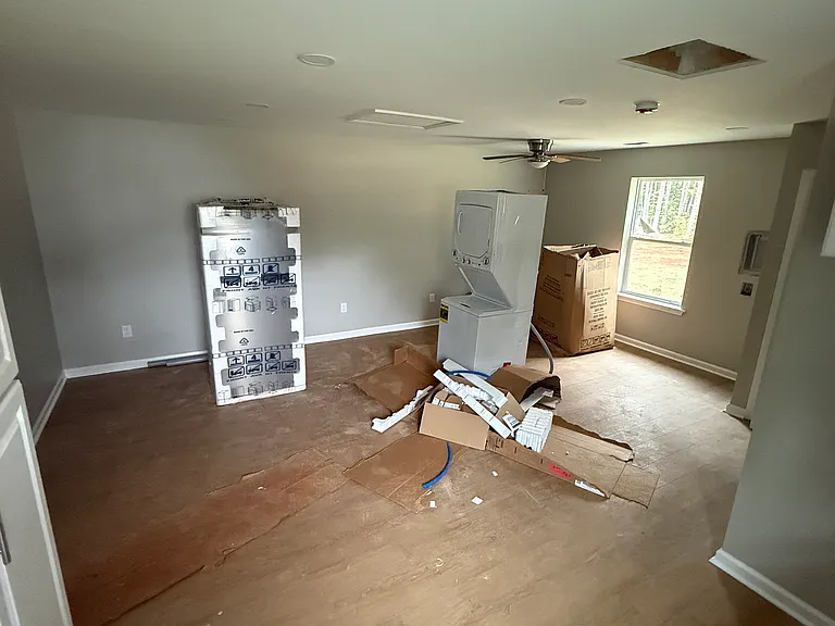 2521 Grimwood Rd #D2 — Photo 6