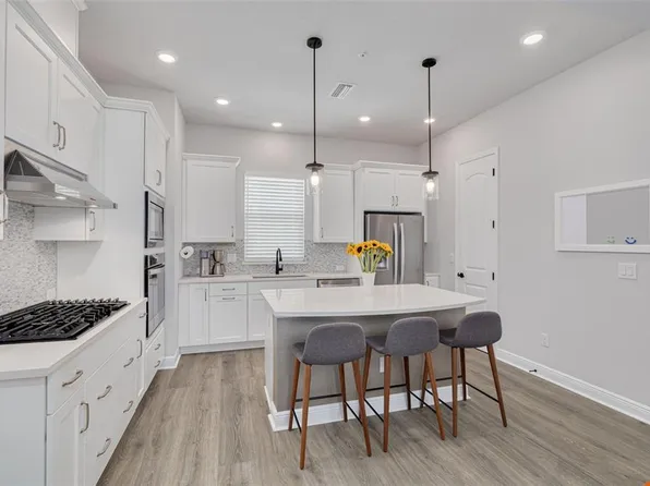 835 Burlington Ave N, Saint Petersburg, FL 33701