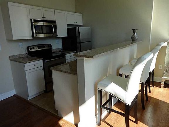2nd image of 201 Stanwix St APT 718