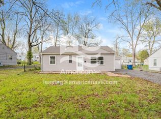 8623 Graham Ln, Saint Louis, MO 63134