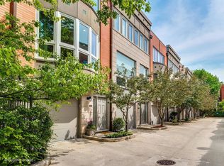 2669 N Greenview Ave APT A, Chicago, IL 60614
