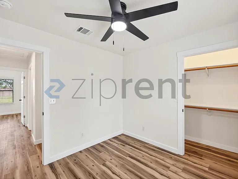 838 McCauley Blvd — Photo 12