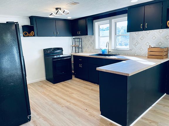 4th image of 447 Lindsey Rd