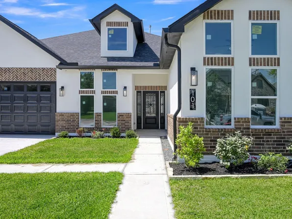 101 Bermuda Cir, Montgomery, TX 77356