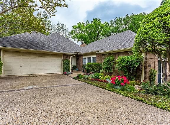 4th image of 6905 Hillpark Dr