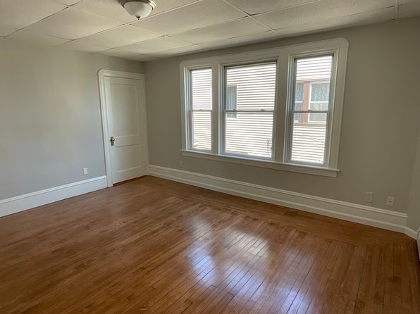 424 Robeson St APT 2