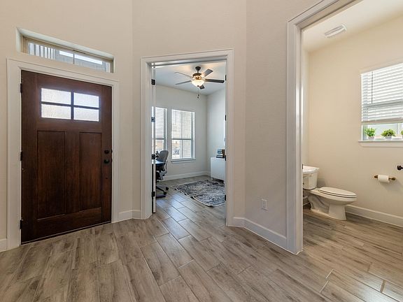 3rd image of 2812 Sebring Cir